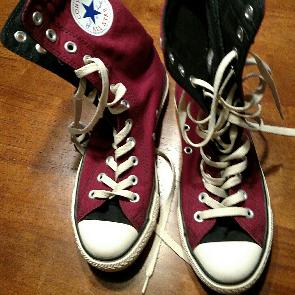 Converse Extra High Tops Chuck Taylor